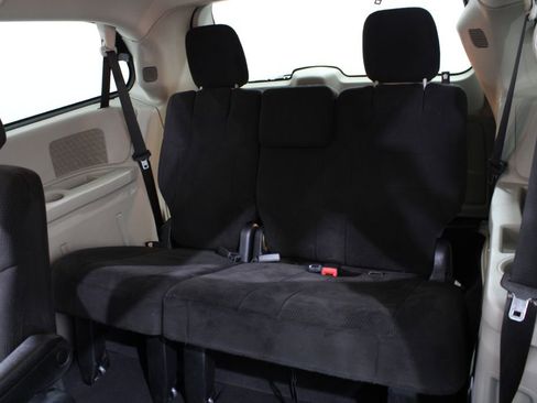 Used 2012 Dodge Grand Caravan SXT image 14