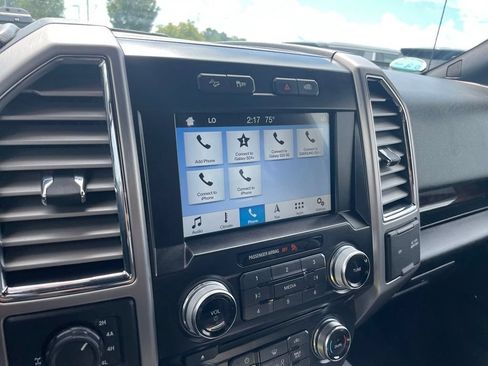 Used 2016 Ford F150 Platinum w/ Equipment Group 701A Luxury AWD/4WD image 17