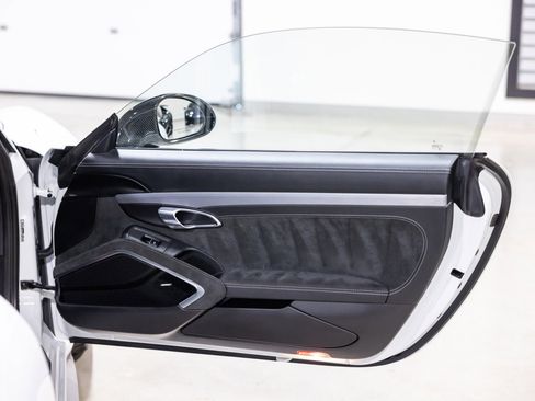 Used 2018 Porsche 911 GT3 image 27