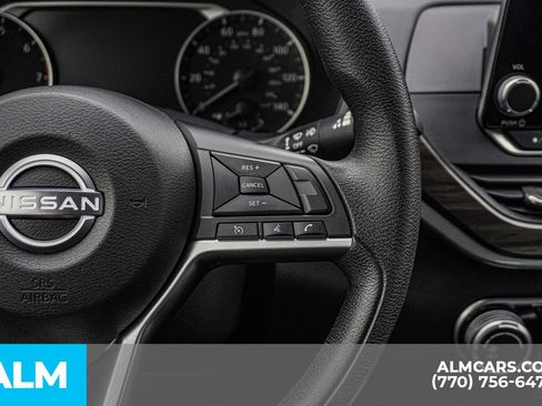 Used 2024 Nissan Altima 2.5 SV image 32