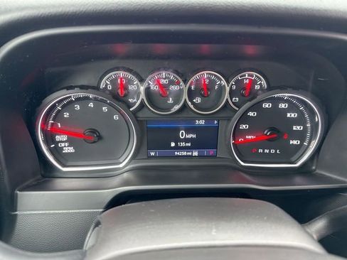 Used 2020 Chevrolet Silverado 1500 LT w/ Convenience Package AWD/4WD image 15