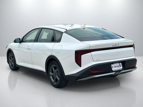 Used 2025 Kia K4 FWD image 7