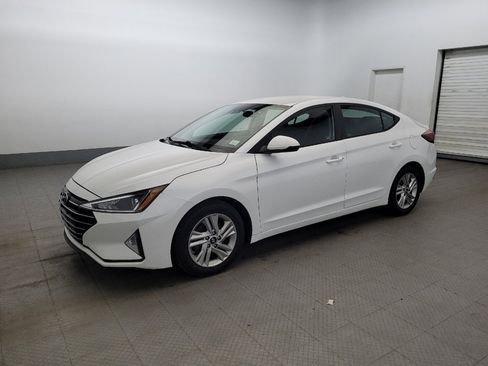 Used 2020 Hyundai Elantra SEL w/ Cargo Package (C1) FWD image 2