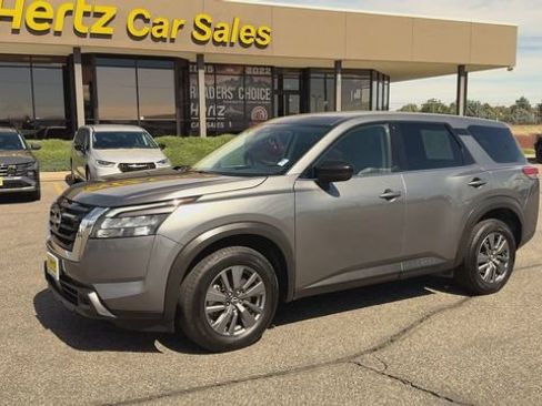 Used 2024 Nissan Pathfinder S AWD/4WD image 4
