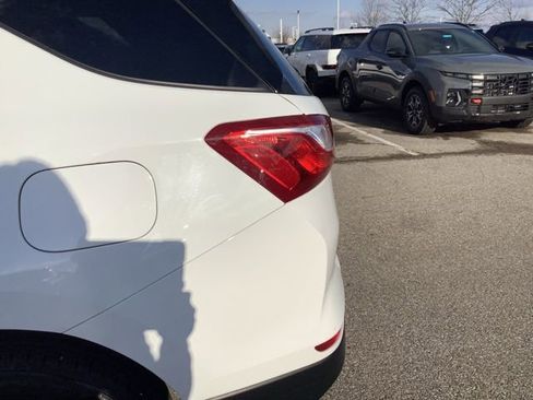 Used 2021 Chevrolet Equinox LS w/ LS Convenience Package FWD image 33