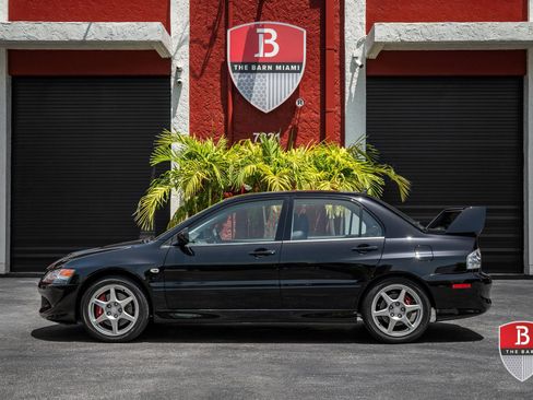 Used 2004 Mitsubishi Lancer Evolution AWD/4WD image 5