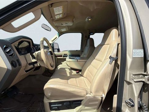 Used 2010 Ford F350 Lariat image 13