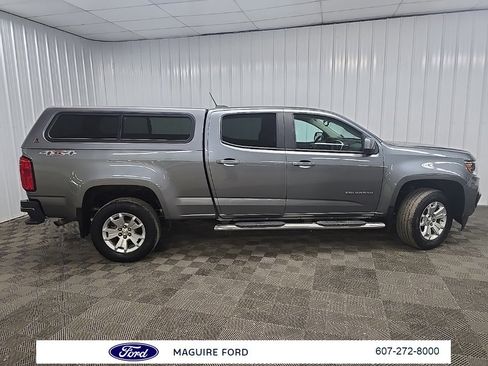 Used 2022 Chevrolet Colorado LT w/ LT Convenience Package image 2