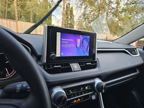 Used 2024 Toyota RAV4 LE image 53