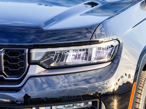 New 2026 Jeep Grand Cherokee Limited AWD/4WD image 5