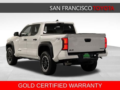Certified 2025 Toyota Tacoma TRD Off-Road image 3