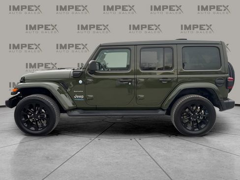 Used 2022 Jeep Wrangler Unlimited Sahara w/ Cold Weather Group image 2