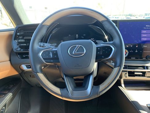 Used 2025 Lexus RX 350 Premium Plus image 18