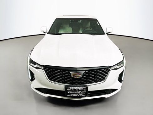 Used 2022 Cadillac CT4 Luxury w/ Sun And Sound Package RWD image 2