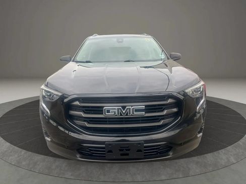 Used 2021 GMC Terrain SLT w/ Infotainment Package II AWD/4WD image 2