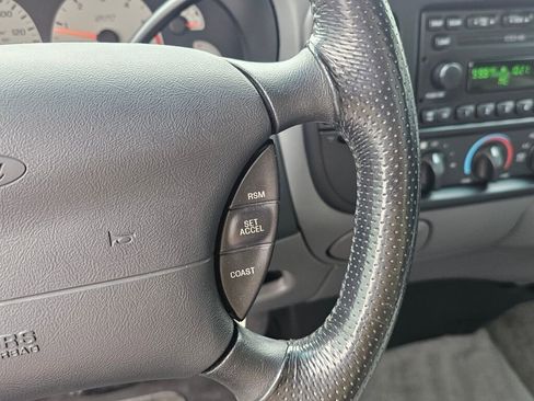 Used 2004 Ford F150 Lightning RWD image 20