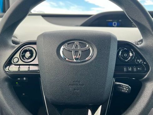 Used 2021 Toyota Prius LE FWD image 27