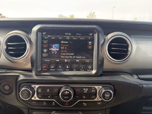 Used 2021 Jeep Wrangler Unlimited Sahara w/ Uconnect 4C Nav & Sound Group AWD/4WD image 25