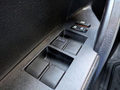 Used 2016 Toyota Corolla L image 17