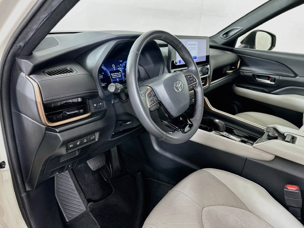 Certified 2024 Toyota Grand Highlander AWD Hybrid image 9