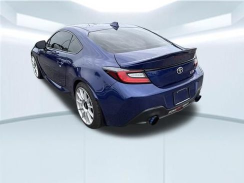 Used 2024 Toyota GR86 Premium RWD image 8