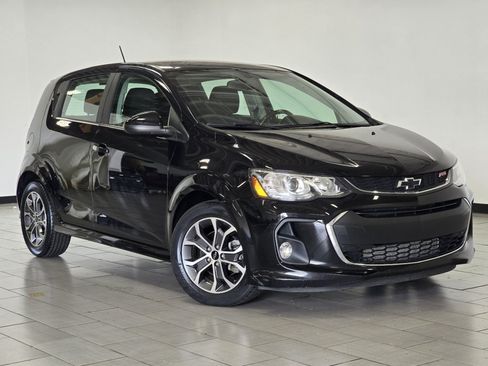 Used 2020 Chevrolet Sonic LT FWD image 2