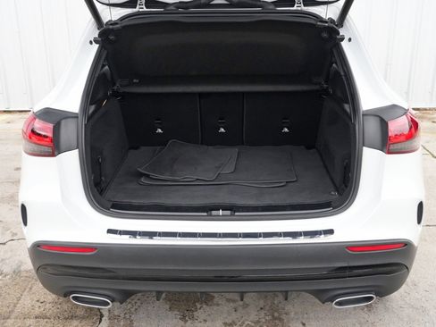 Used 2022 Mercedes-Benz GLA 250 GLA 250 w/ Premium, AMG Line & image 9