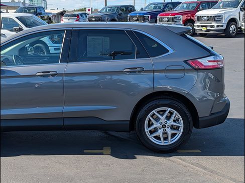 Used 2024 Ford Edge SEL AWD/4WD image 12