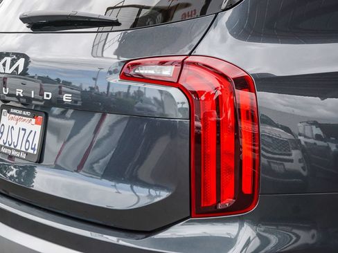 Certified 2024 Kia Telluride S FWD image 8