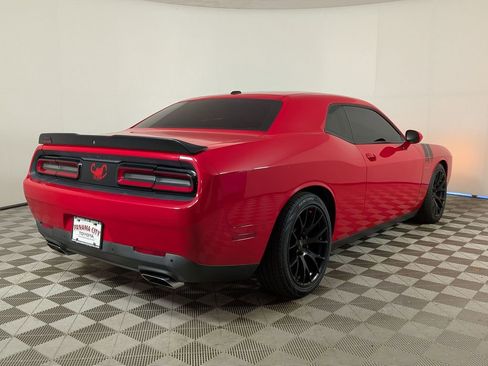Used 2015 Dodge Challenger R/T w/ Quick Order Package 28B R/T RWD image 3