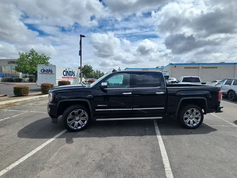 Used 2018 GMC Sierra 1500 Denali w/ Denali Ultimate Package image 5