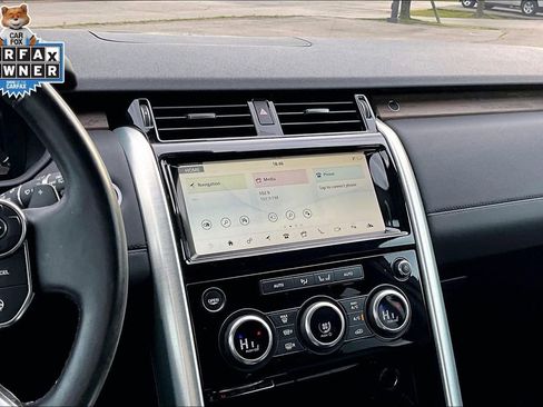 Used 2018 Land Rover Discovery HSE AWD/4WD image 6