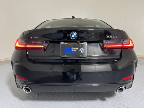 New 2025 BMW 330i xDrive Sedan w/ Convenience Package image 9