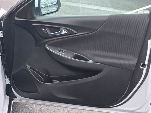 Used 2023 Chevrolet Malibu LT image 5