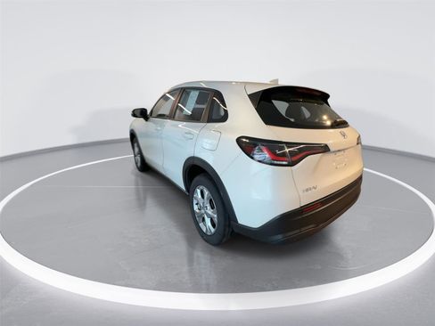 Used 2024 Honda HR-V LX image 6