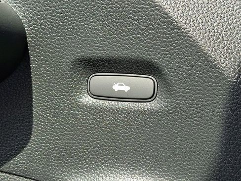 Certified 2023 Honda Civic LX image 26