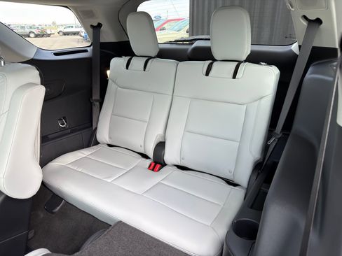 New 2026 Ford Explorer Platinum w/ LUX Leather Package image 33