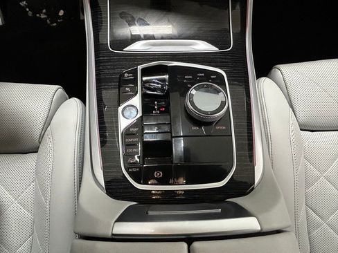 Used 2025 BMW X5 M60i image 23
