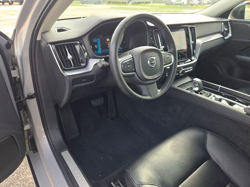 Used 2024 Volvo S60 B5 Core FWD image 19