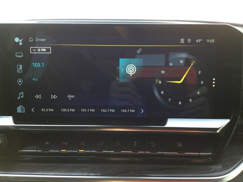 Used 2024 Chevrolet Silverado 1500 LTZ w/ Technology Package image 13