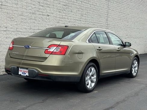 Used 2012 Ford Taurus SEL image 9