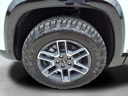 New 2026 GMC Terrain AT4 image 24