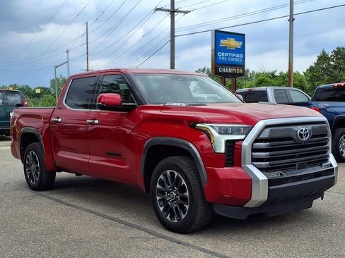 Used 2023 Toyota Tundra Limited AWD/4WD image 3