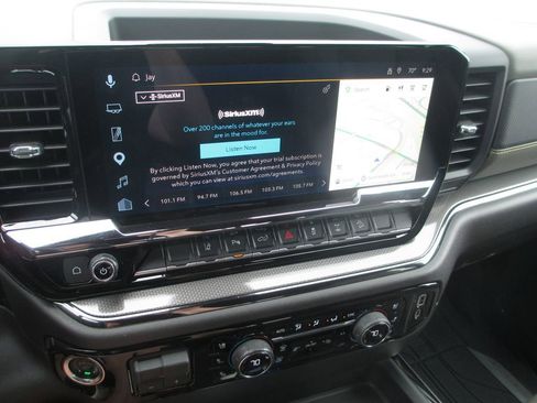Used 2026 Chevrolet Silverado 2500 ZR2 AWD/4WD image 34
