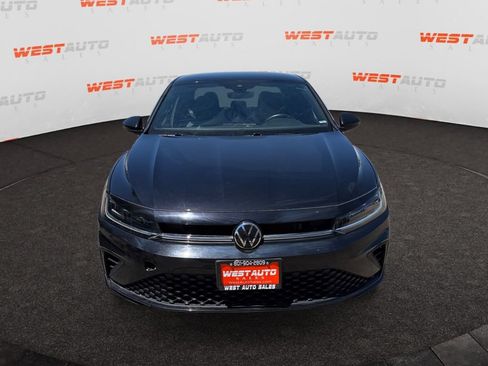 Used 2025 Volkswagen Jetta Sport FWD image 8
