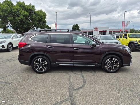 Used 2023 Subaru Ascent Touring AWD/4WD image 2