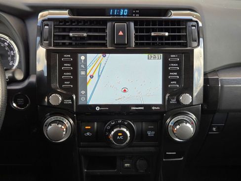 Used 2024 Toyota 4Runner TRD Off-Road Premium AWD/4WD image 16