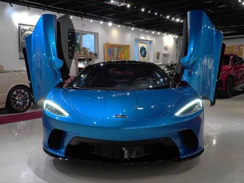 Used 2022 McLaren GT RWD image 12