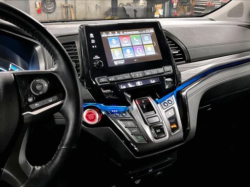 Used 2023 Honda Odyssey Elite image 6