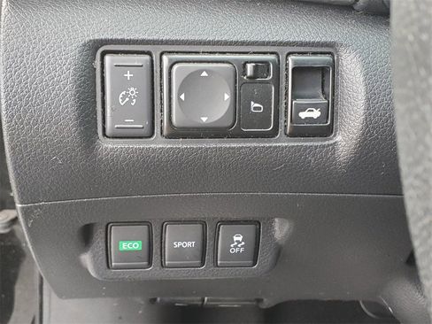 Used 2018 Nissan Sentra SV image 19